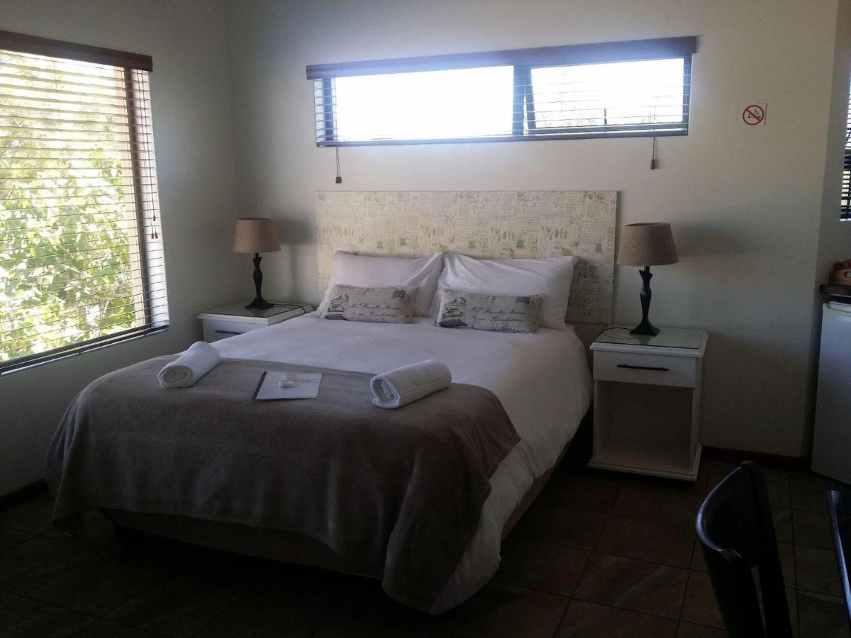 12 On Beach Guest House Saldanha Bay Exteriér fotografie