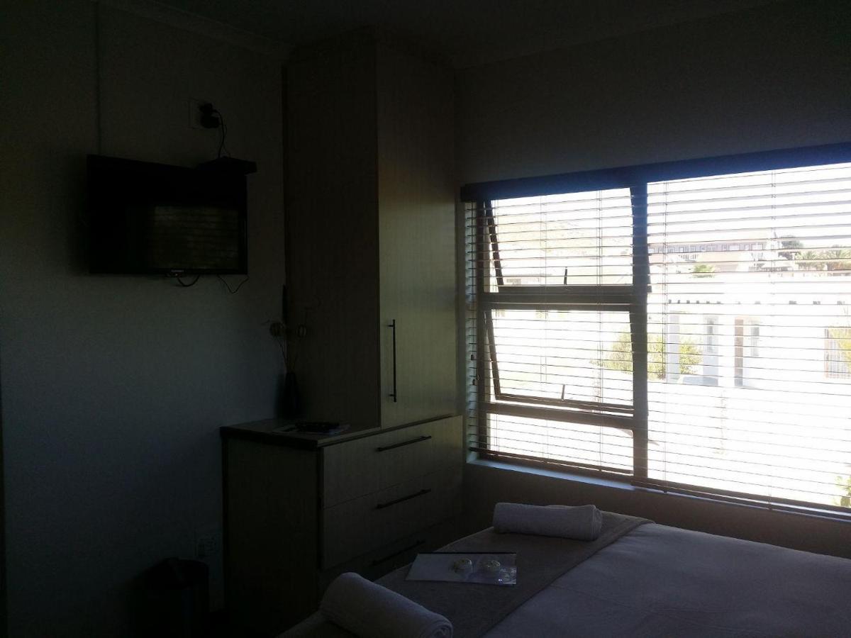 12 On Beach Guest House Saldanha Bay Exteriér fotografie