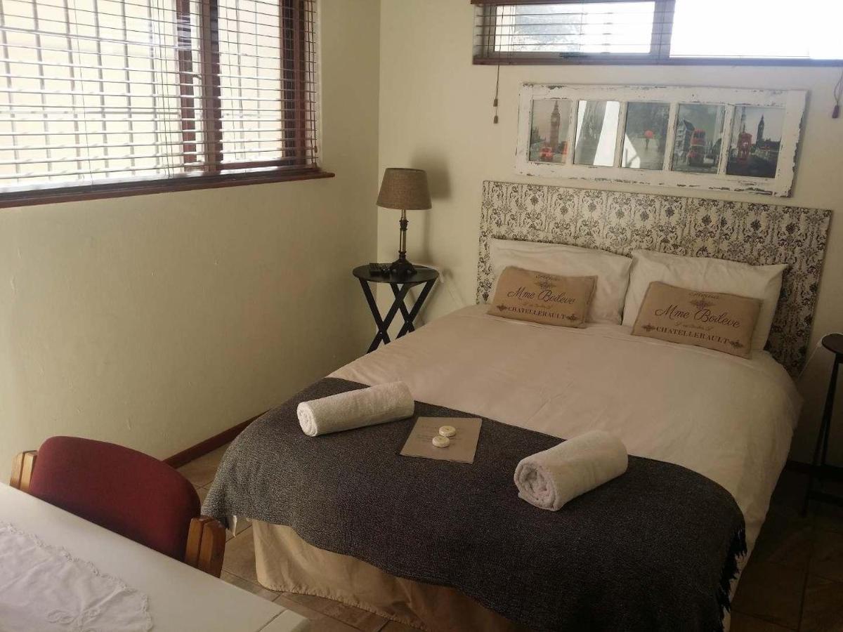12 On Beach Guest House Saldanha Bay Exteriér fotografie